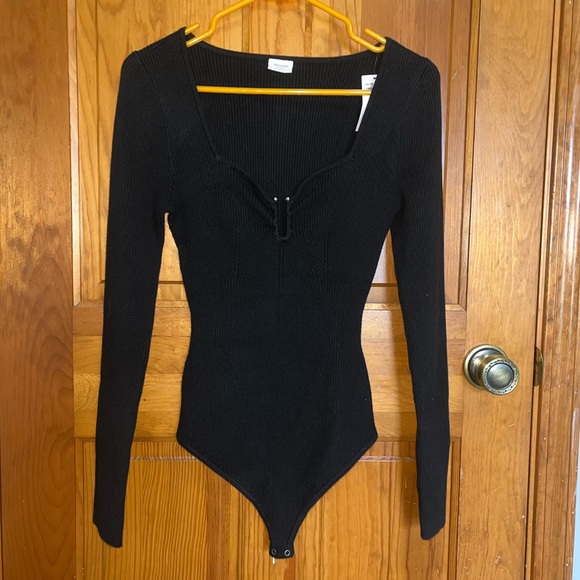 Abercrombie & Fitch black sweater bodysuit size medium - Picture 3 of 15
